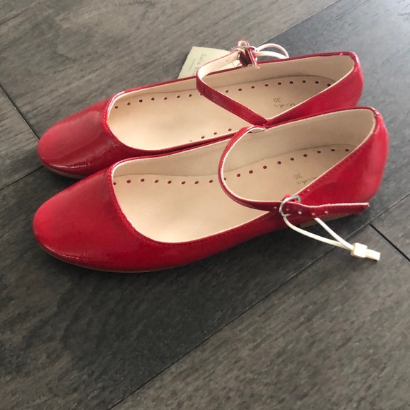 Zara red patent leather girl’s shoes - Picture 2 of 8